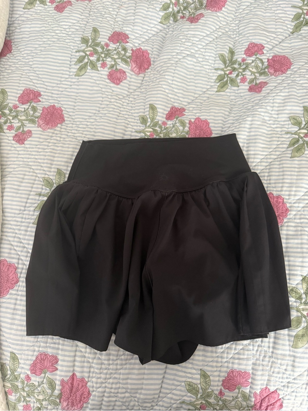 Aerie Black and Navy  High-Waist Flowy Shorts